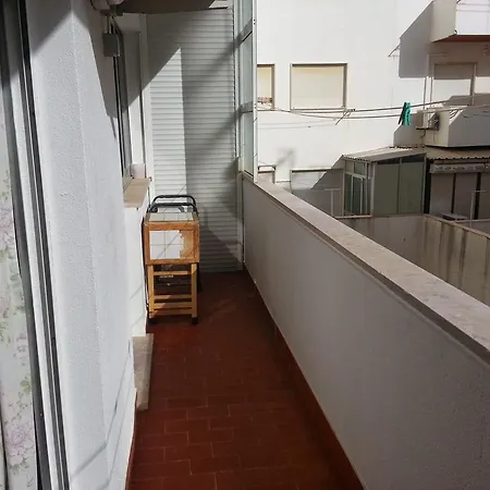 Apartamento T2 No Centro De Monte Gordo *